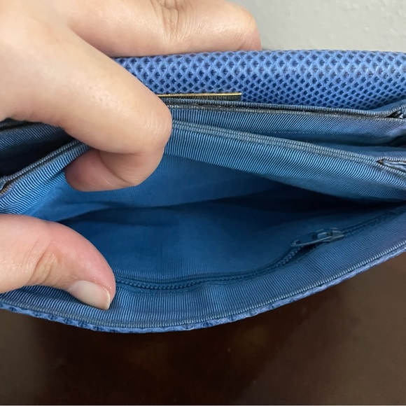 Rare⭐️ Vintage 1980s Judith Leiber Blue Lizard and Gold Charm Handbag (no strap) - Picture 12 of 14